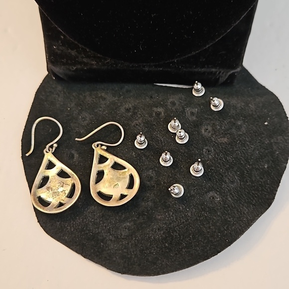 5 Pair of Silvertone, Teal & Green Pierced Earrings - Picture 6 of 7